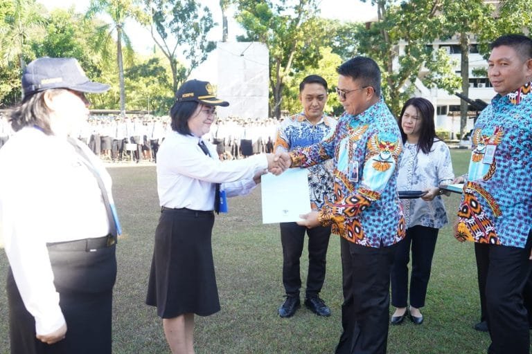 Sekdaprov Tahlis Gallang Tutup Resmi Orientasi PPPK Pemprov Sulut Tahun 2026